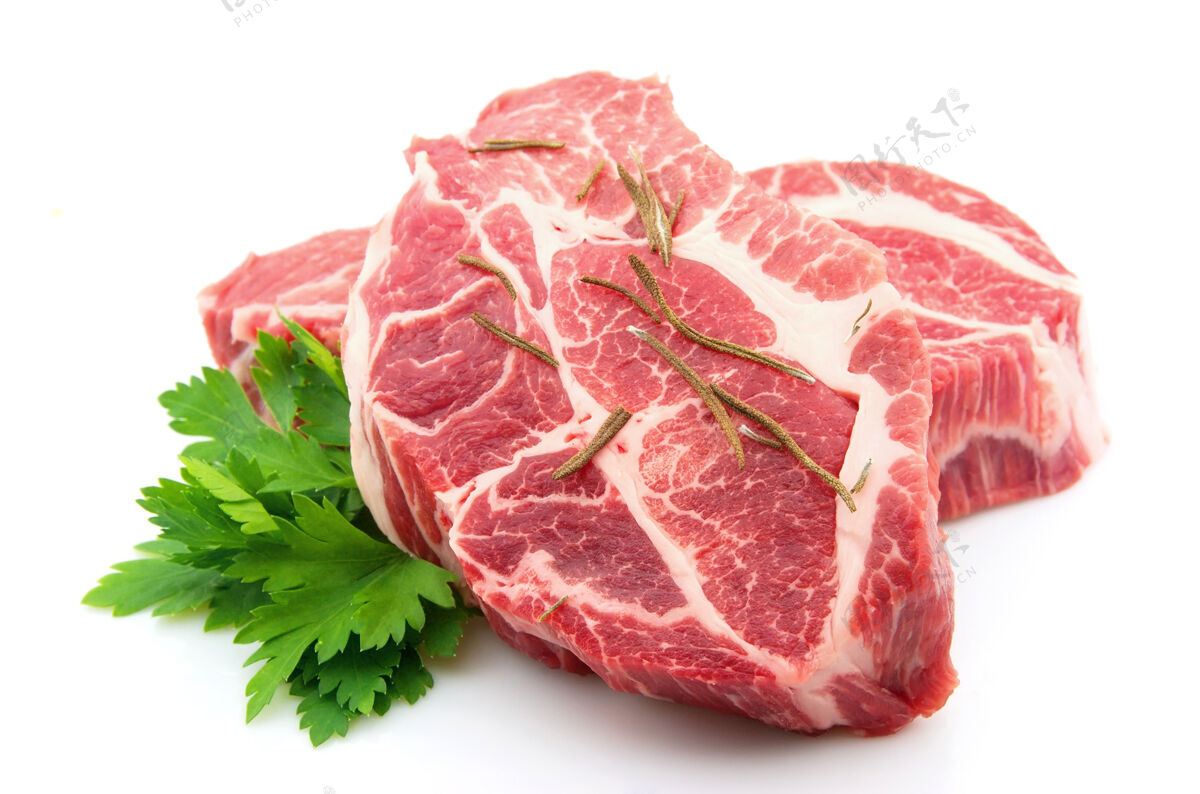 饮食生肉配欧芹和迷迭香肉猪肉动物