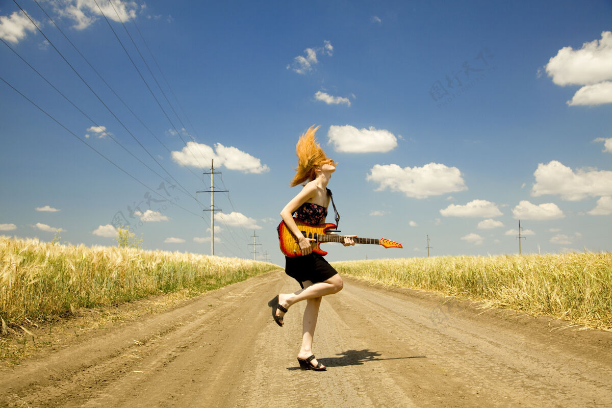 摇滚乡村吉他摇滚女孩黄色屈服女性