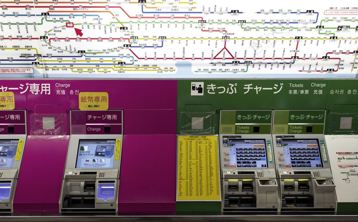 城市日本地铁列车系统乘客信息显示屏日本火车站旅游