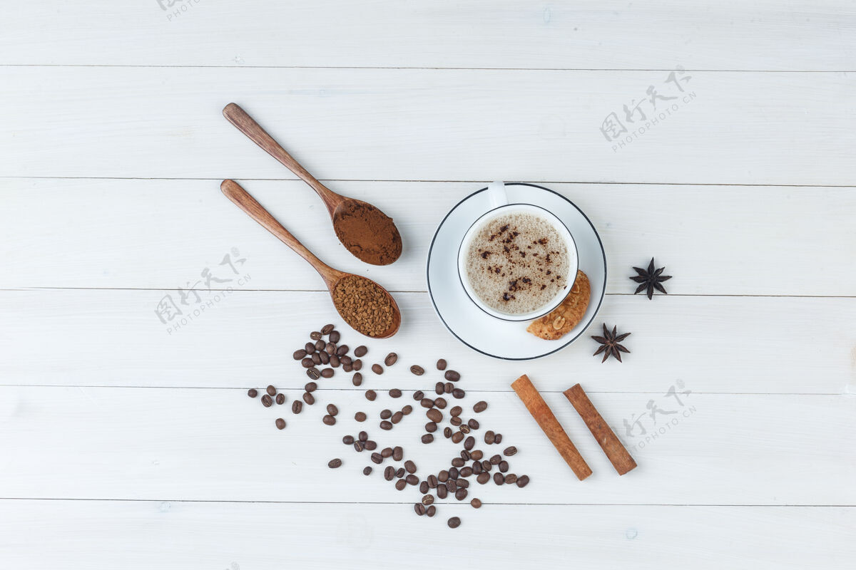 自然顶视图咖啡杯研磨咖啡 香料 咖啡豆 饼干在木制背景水平水平质地新鲜