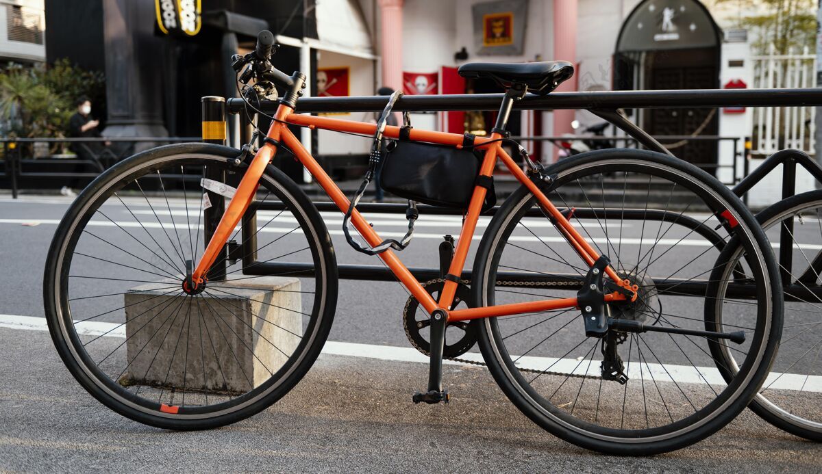 自行车橙色自行车户外生活方式水平车辆