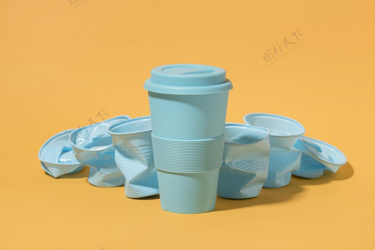 回收收集塑料杯与复制空间一次性可重复使用可持续性